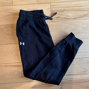 Under Armour Kids Size L Black Joggers with Logo on Hip